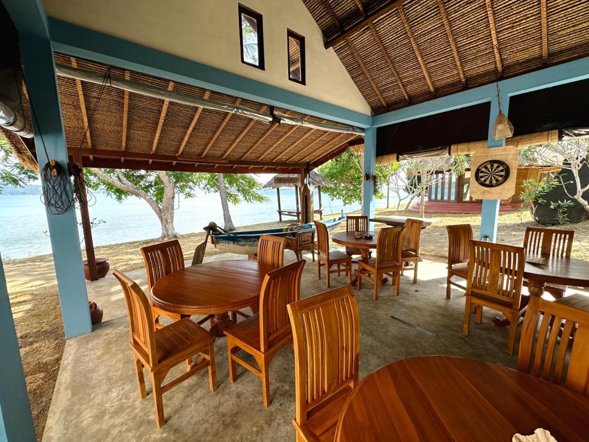 Khabita Beach Resort Lembar  Exterior photo