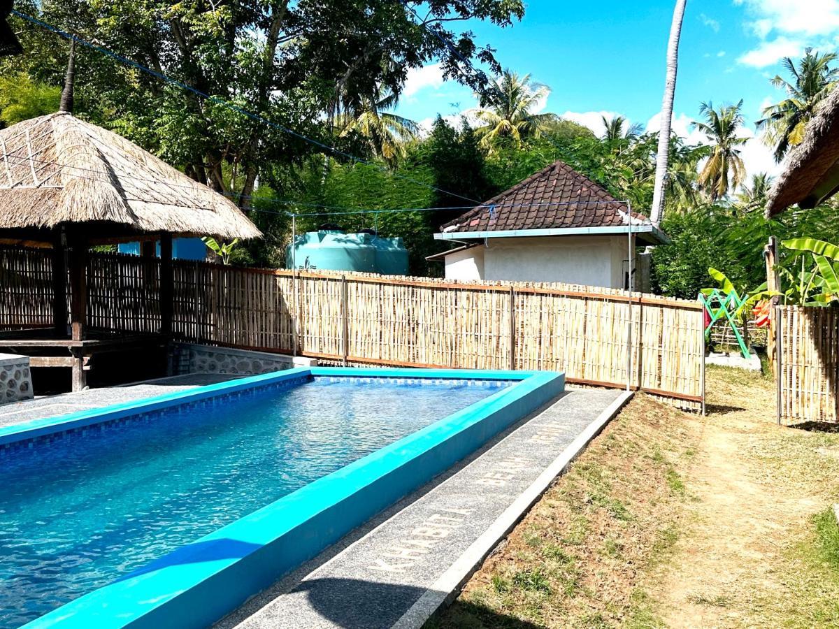 Khabita Beach Resort Lembar  Exterior photo